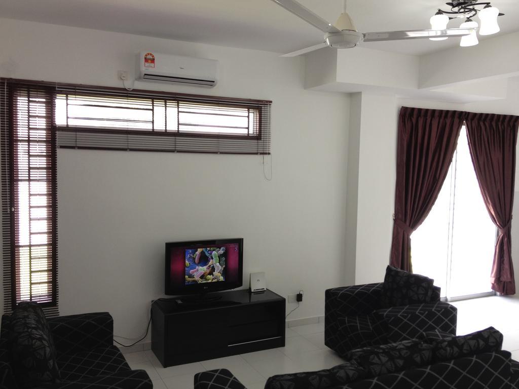 Comfort Holiday Home @ Bukit Indah Johor Bahru Eksteriør billede